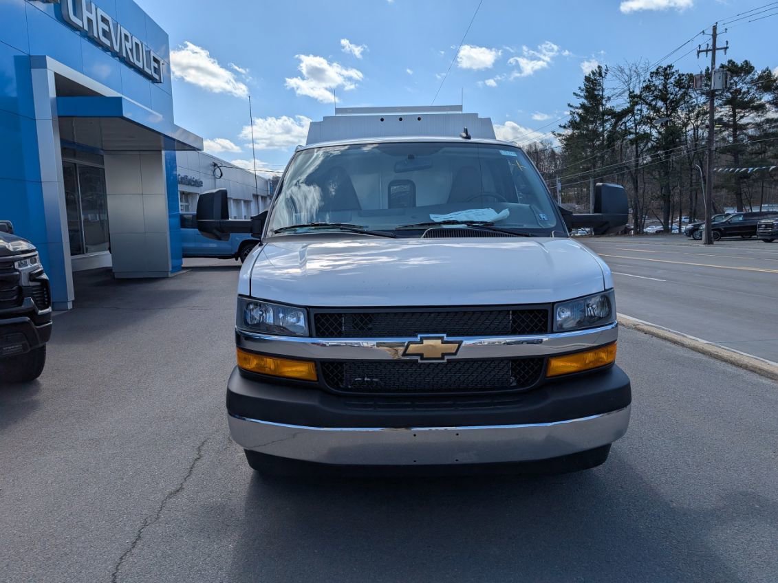 New 2024 Chevrolet Express 3500 w/ Power Convenience Package image 8