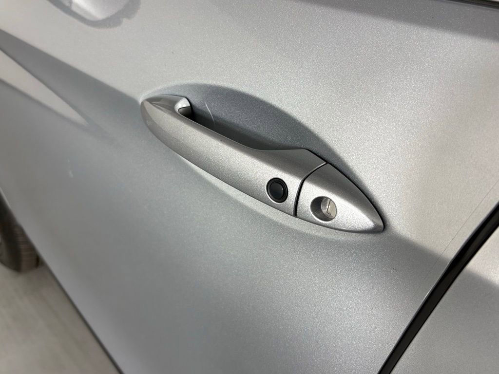 Used 2025 Honda Ridgeline RTL image 12