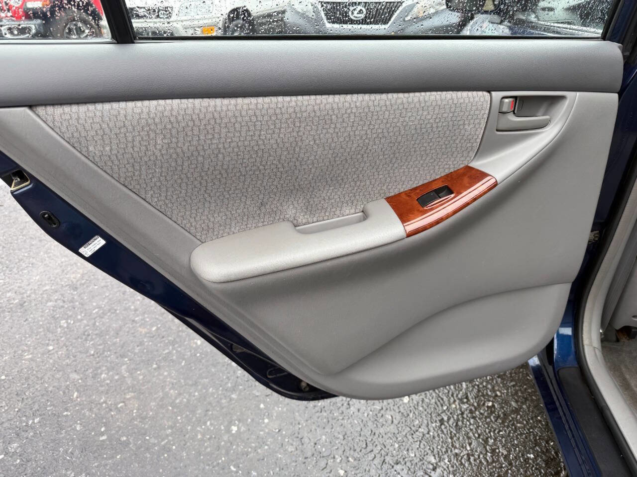 Used 2004 Toyota Corolla CE FWD image 24