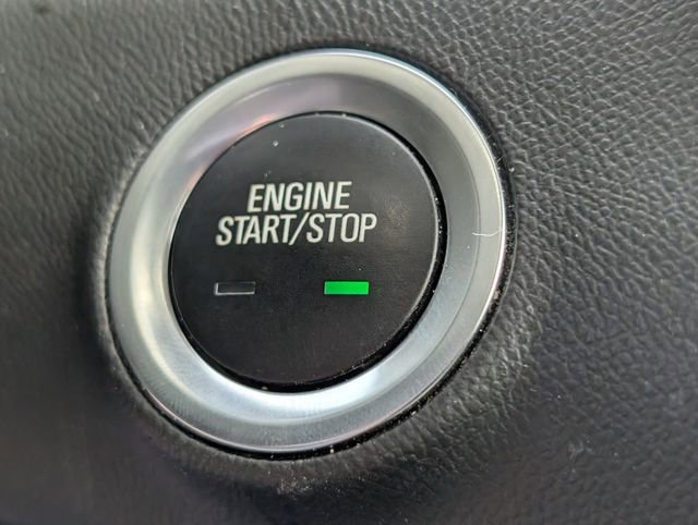 Used 2024 GMC Terrain SLE w/ Driver Convenience Package image 27