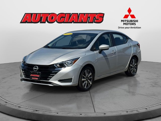 Used 2024 Nissan Versa SV FWD image 5
