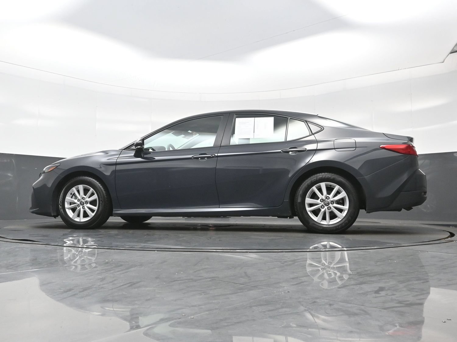 Used 2025 Toyota Camry LE FWD image 29