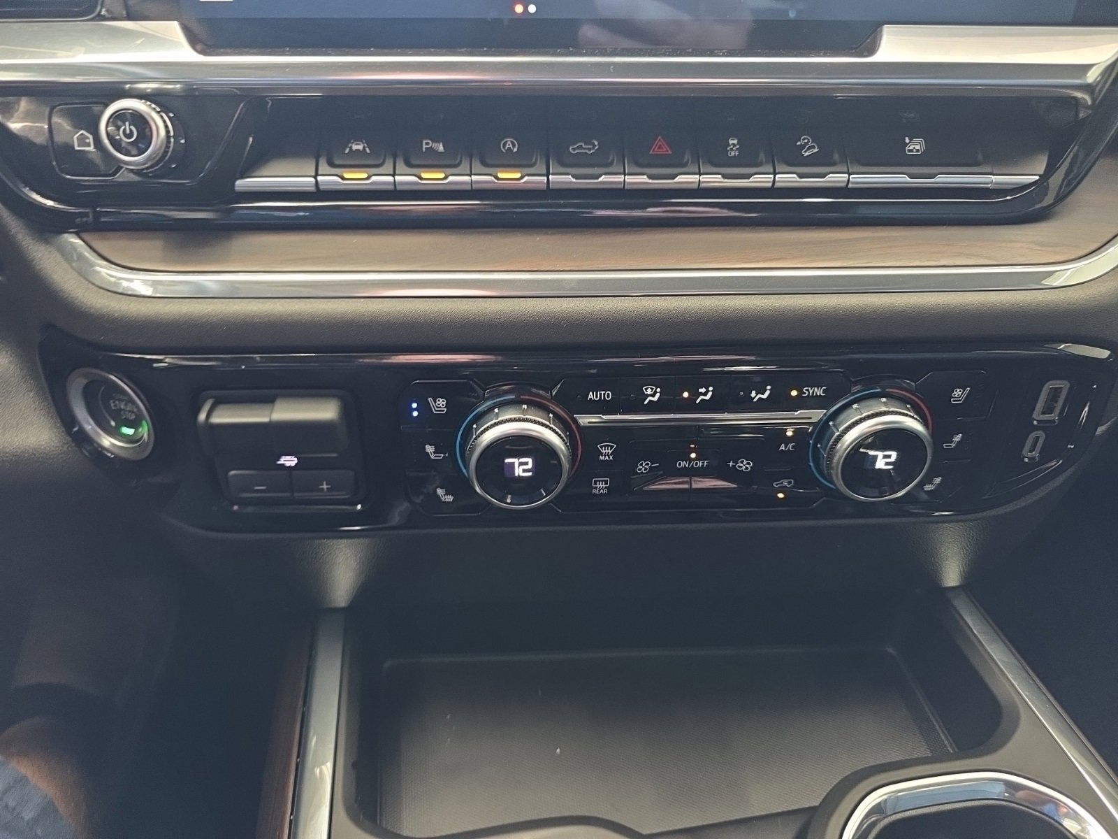 Used 2024 GMC Sierra 1500 SLT w/ SLT Premium Package image 42