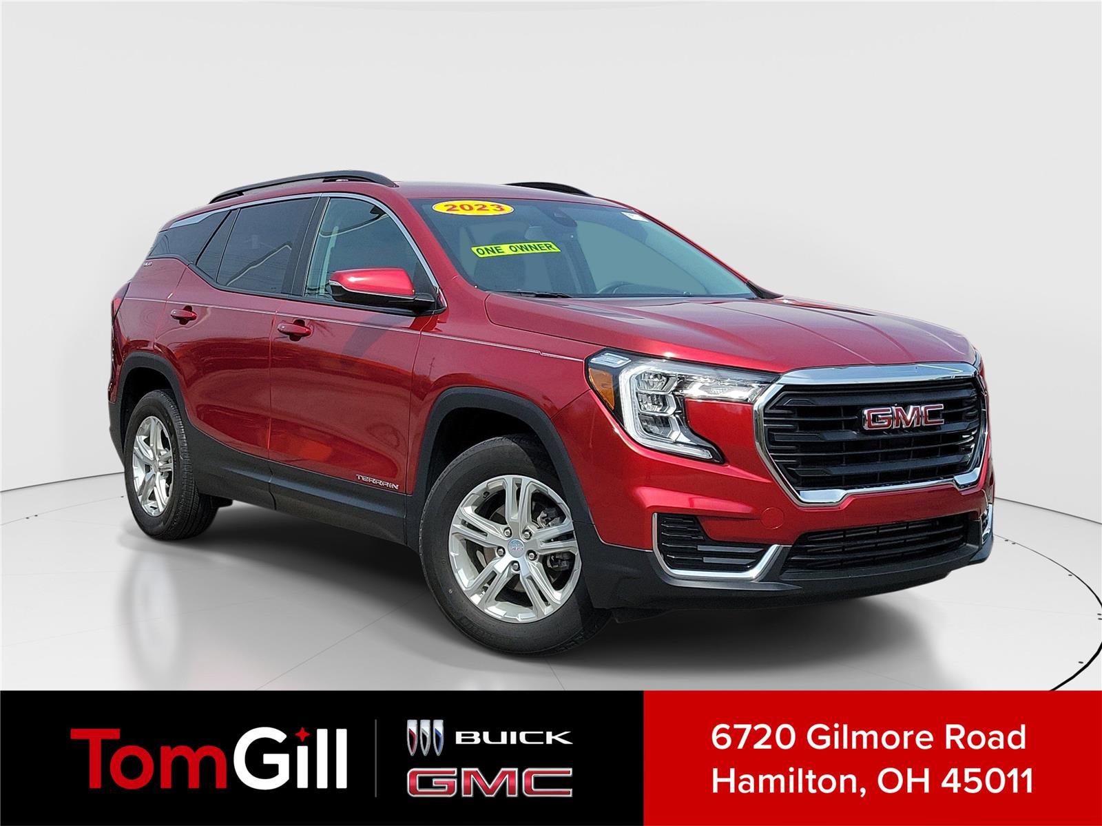Used 2023 GMC Terrain SLE w/ Driver Convenience Package image 1