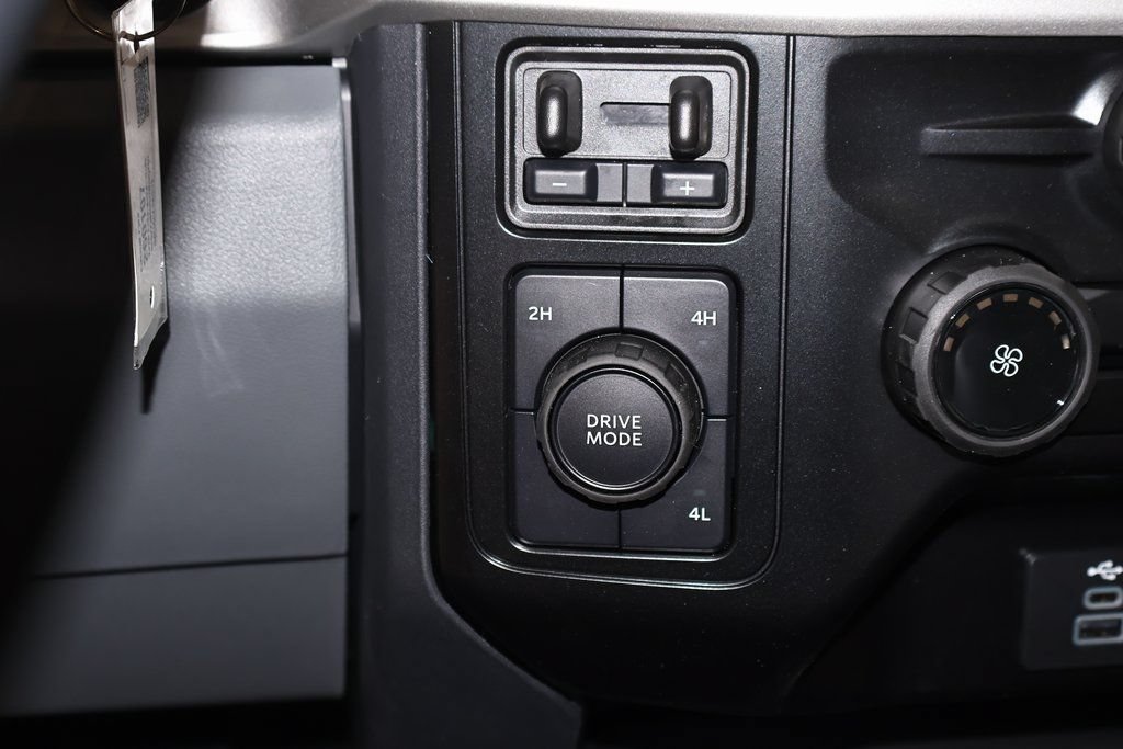 New 2026 Ford F550 4x4 Regular Cab Super Duty image 16
