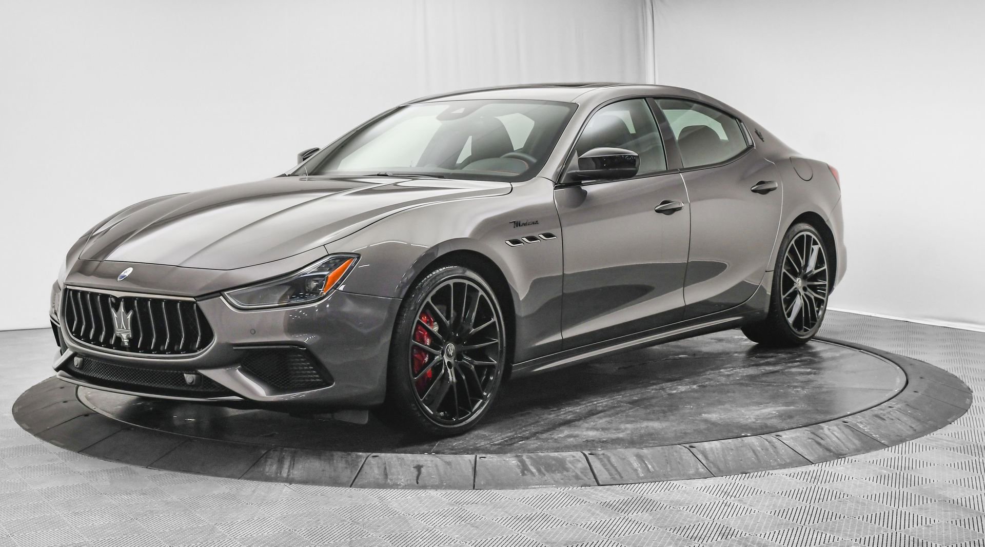 Used 2024 Maserati Ghibli Modena Ultima Q4 AWD/4WD image 3