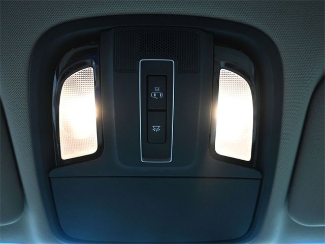 Used 2016 Kia Sorento EX image 25