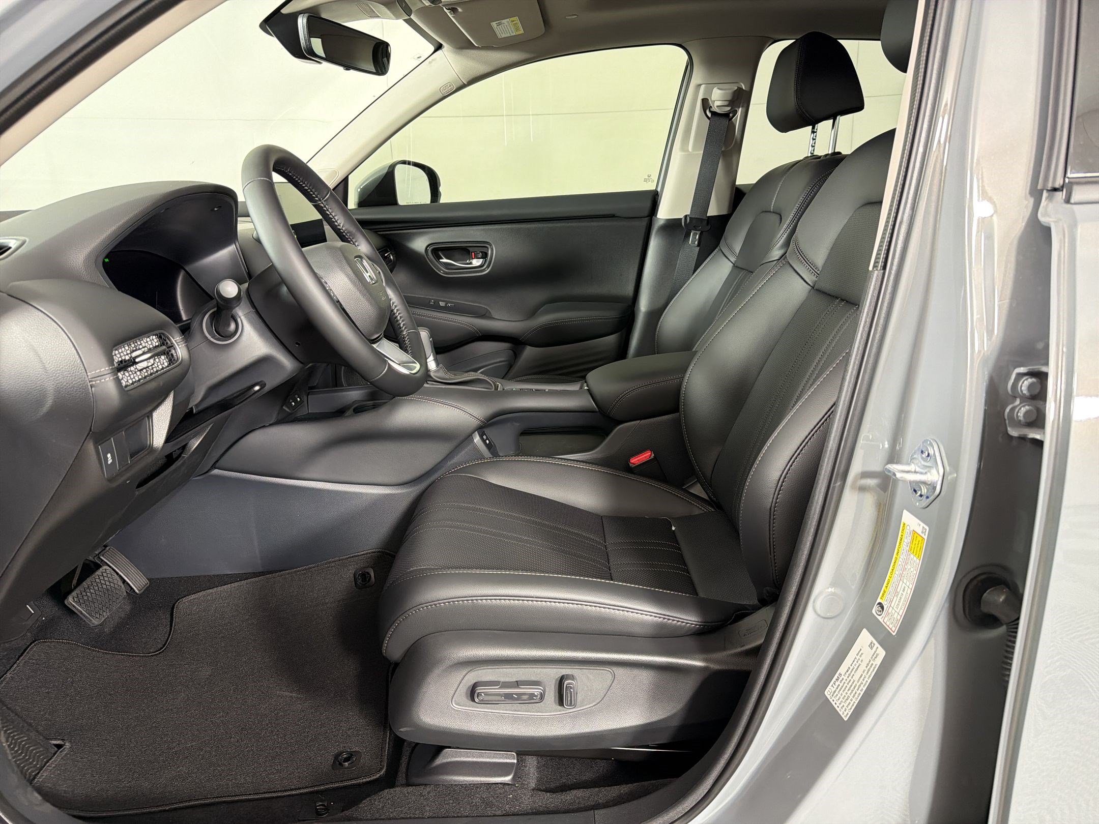 New 2027 Honda HR-V EX-L image 5