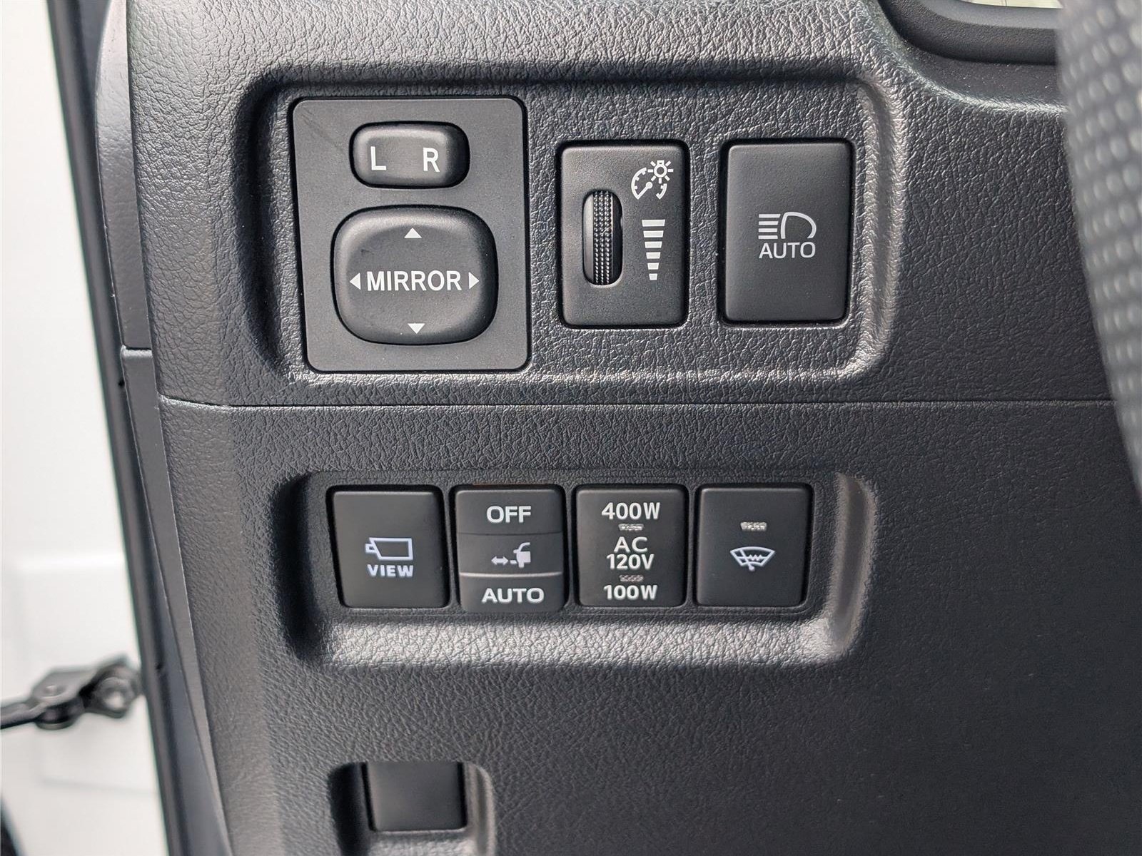 Used 2024 Toyota 4Runner Limited AWD/4WD image 24
