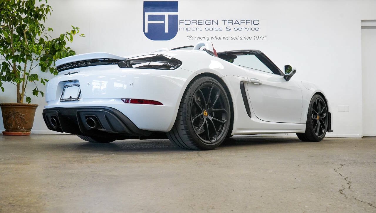 Used 2020 Porsche 718 Boxster Spyder RWD image 54