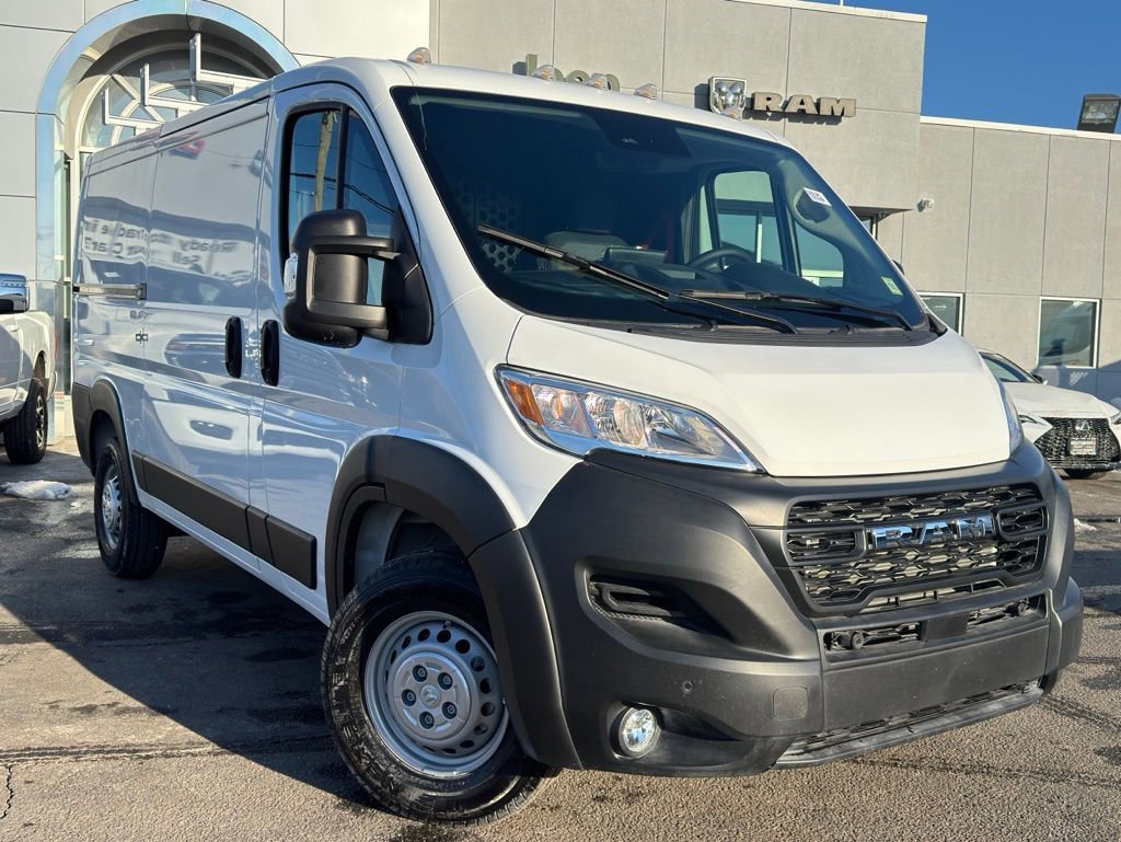 Used 2025 RAM ProMaster 2500 w/ Premium Convenience Group FWD image 1