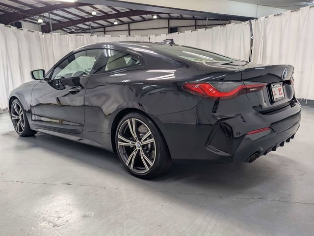 Used 2021 BMW 430i Coupe w/ M Sport Package image 4