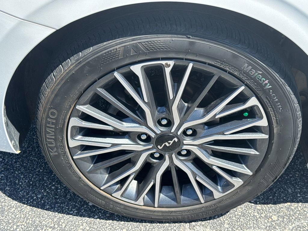 Used 2023 Kia Forte GT-Line FWD image 17