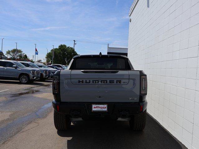 New 2025 GMC Hummer EV 2X w/ LPO, Dark Essentials Package image 4
