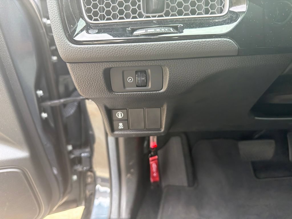 Used 2024 Honda Civic EX-L image 40