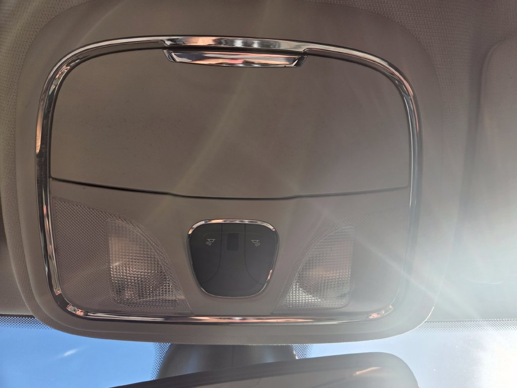 Used 2019 Jeep Cherokee Limited AWD/4WD image 29