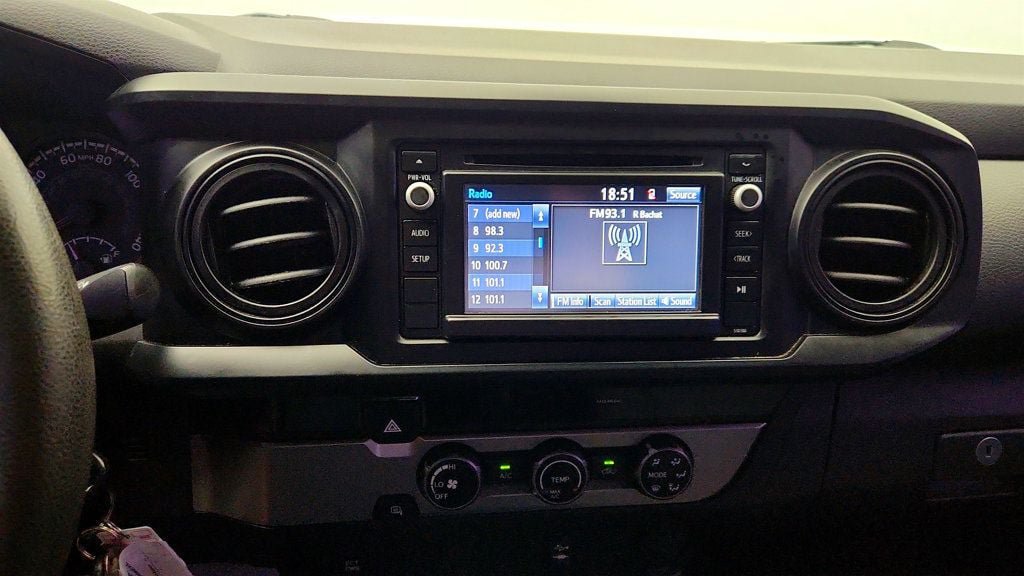 Used 2018 Toyota Tacoma SR RWD image 17