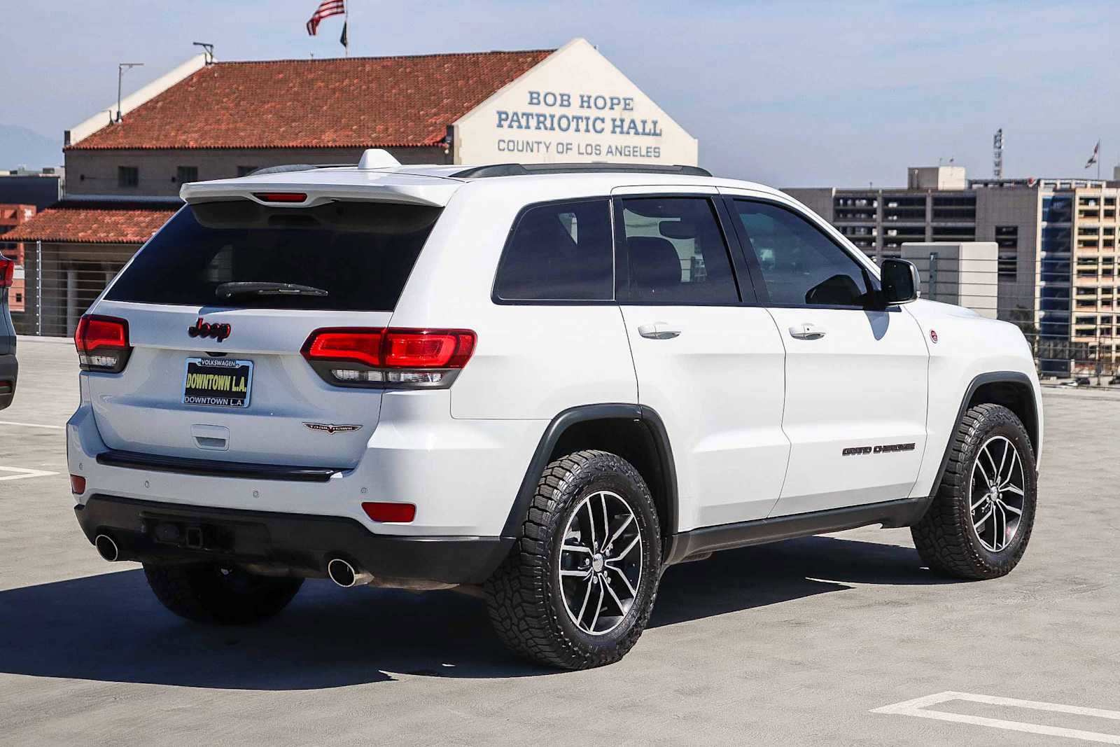 Used 2017 Jeep Grand Cherokee Trailhawk image 4