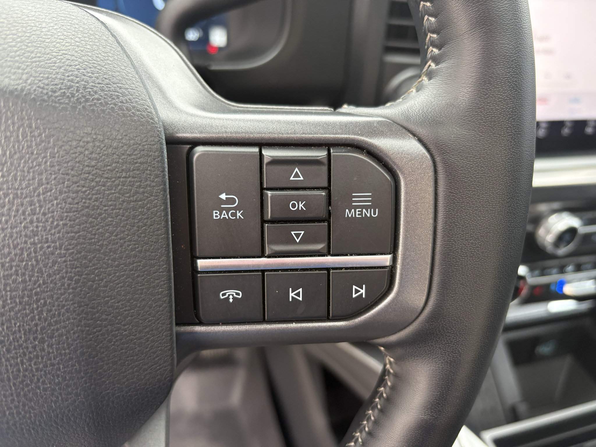 Used 2024 Ford F350 Lariat w/ Lariat Ultimate Package AWD/4WD image 16