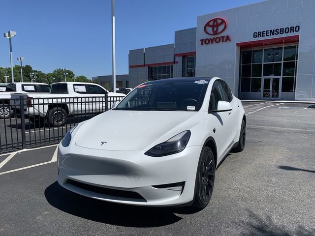 Used 2023 Tesla Model Y Long Range AWD/4WD image 1