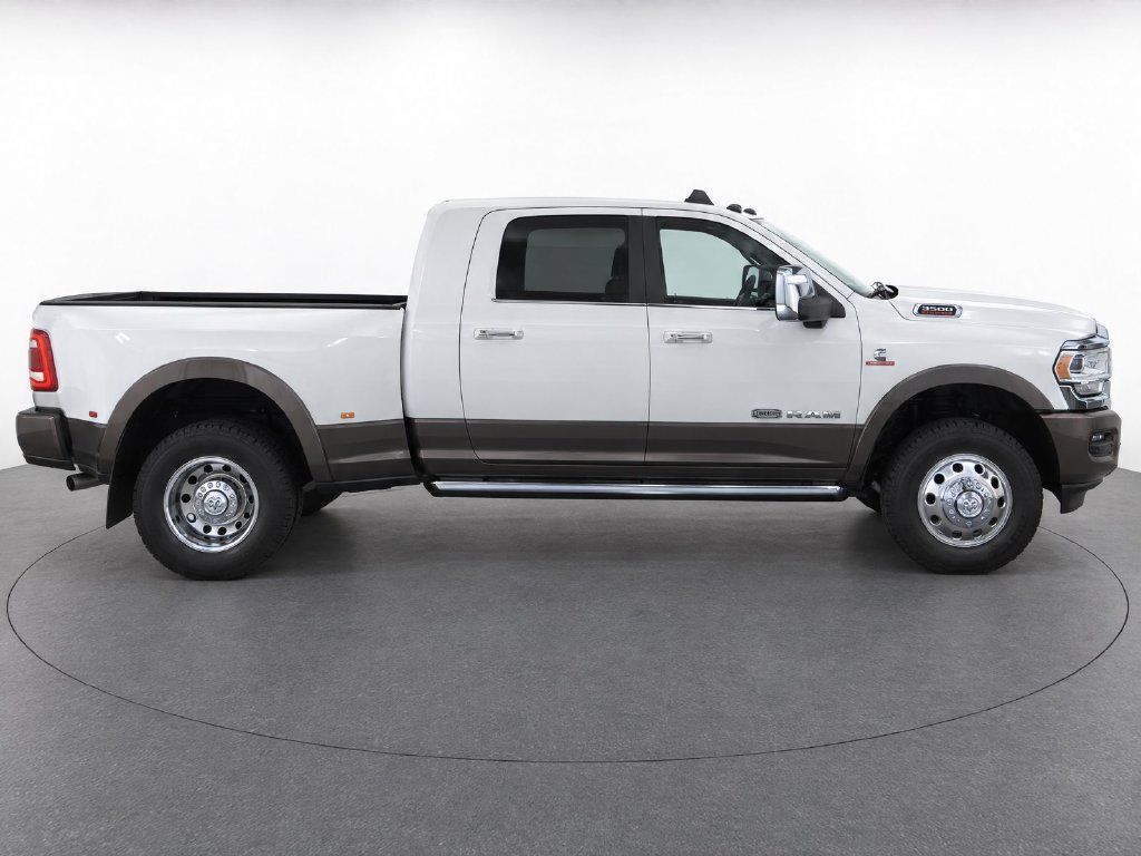 Used 2021 RAM 3500 Limited AWD/4WD image 10