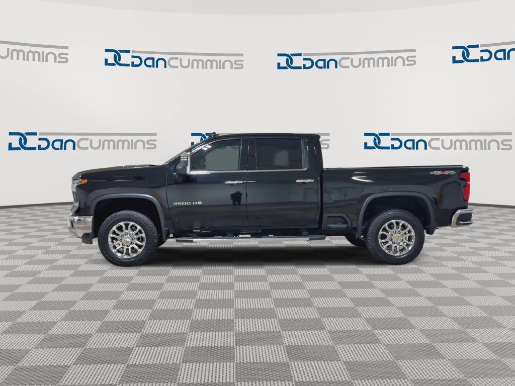 Used 2024 Chevrolet Silverado 2500 LTZ w/ LTZ Premium Package AWD/4WD image 5