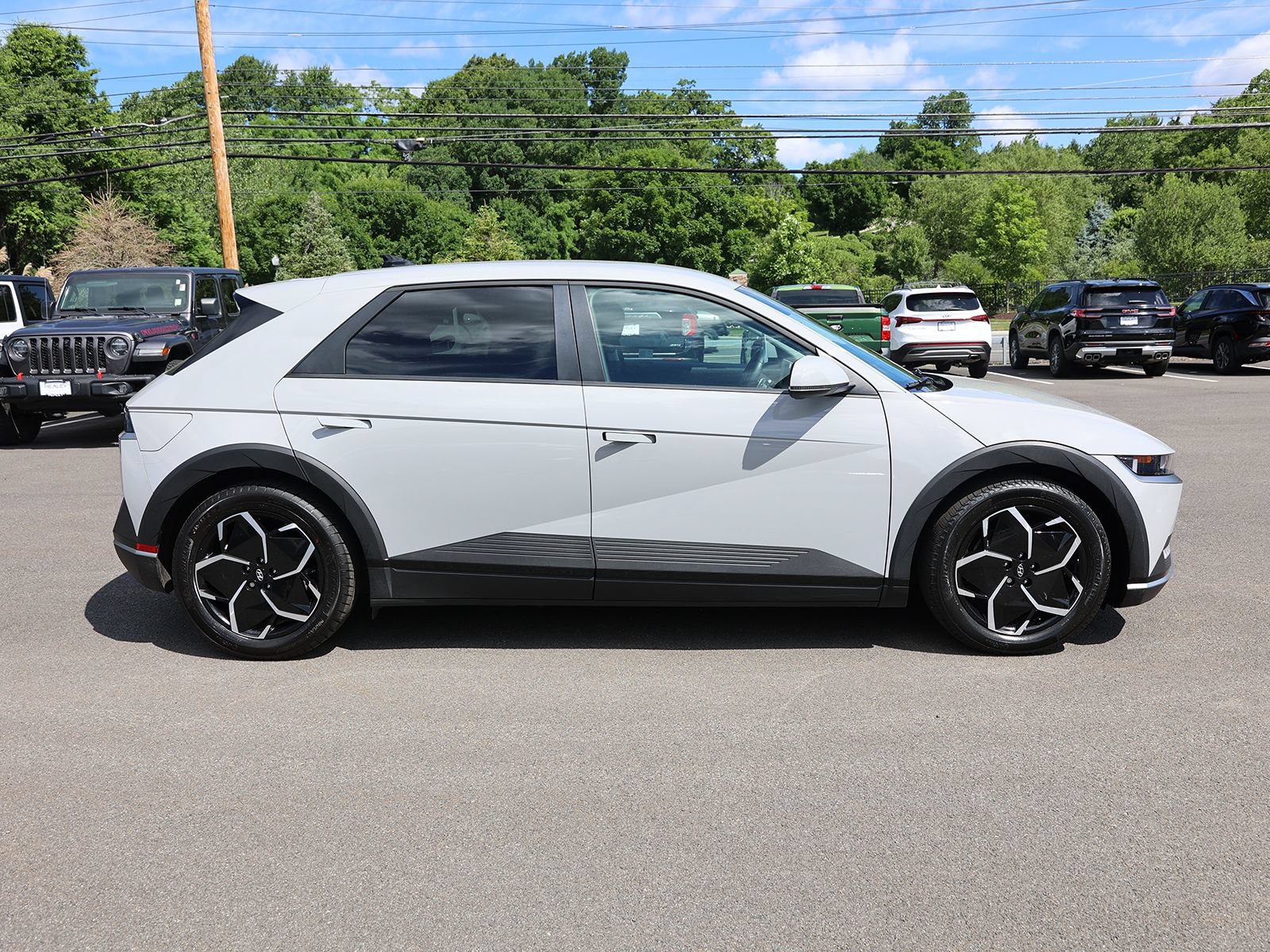 Certified 2024 Hyundai Ioniq 5 SE AWD/4WD image 8