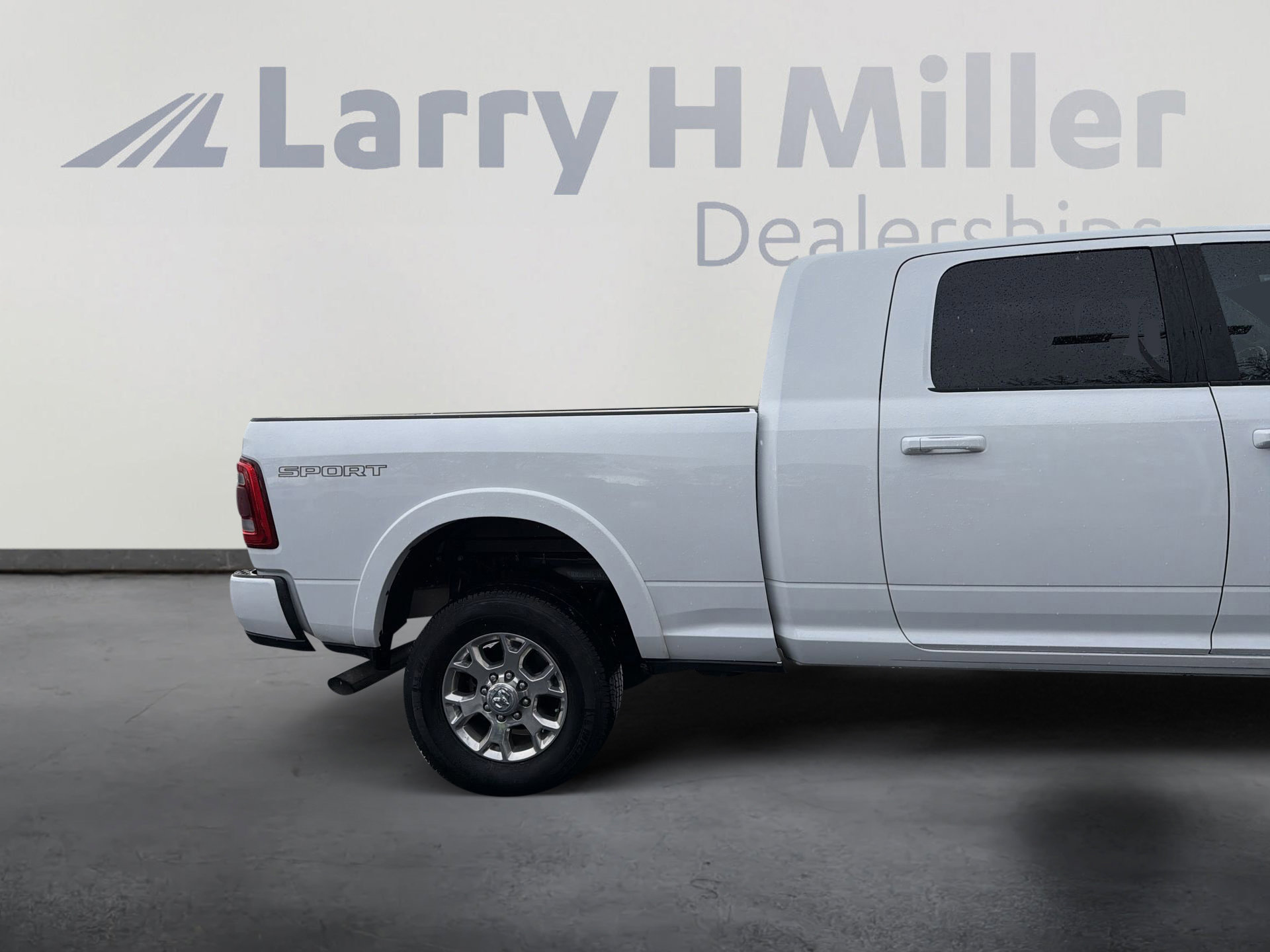 Used 2020 RAM 2500 Laramie image 14