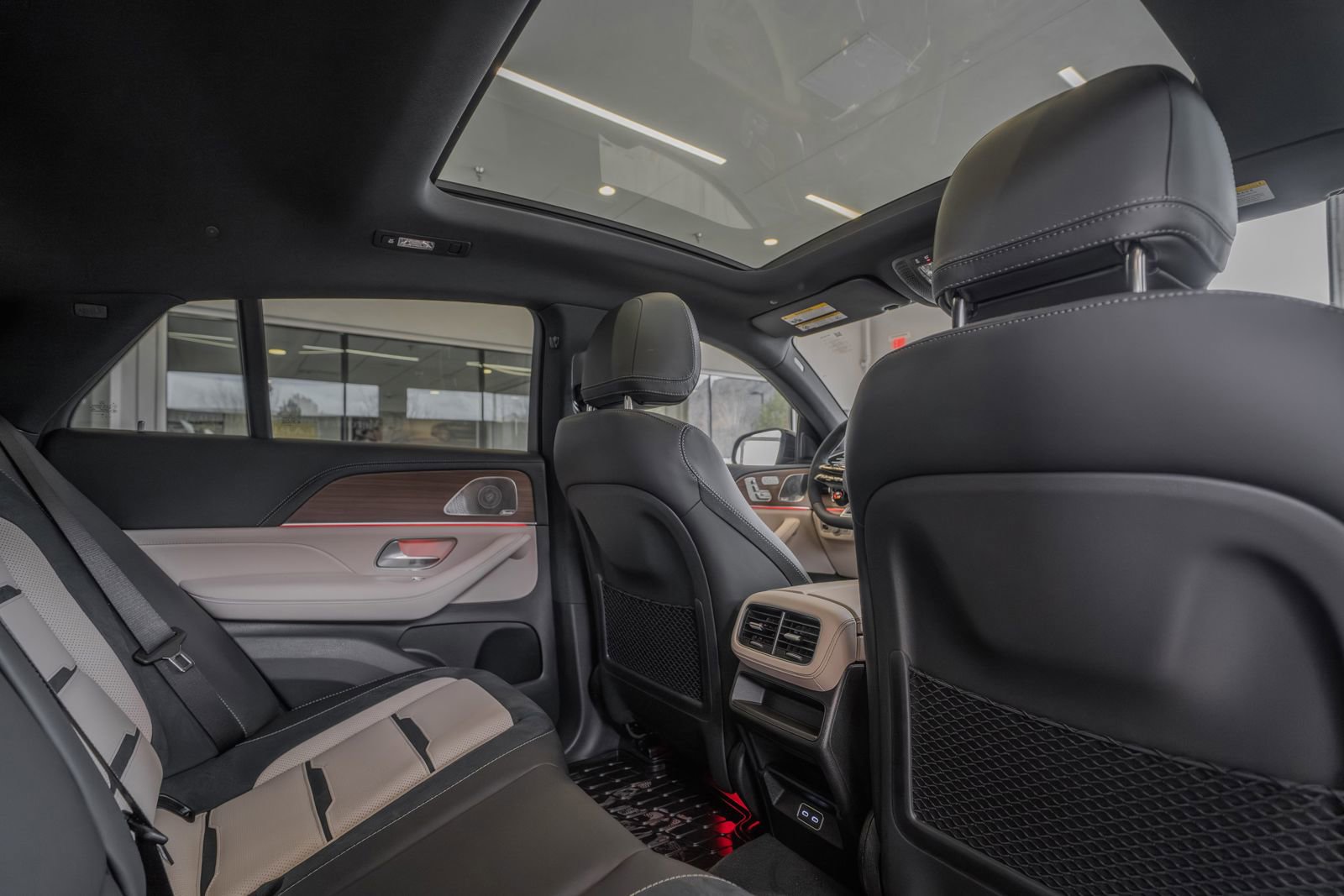 New 2026 Mercedes-Benz GLE 53 AMG 4MATIC Coupe image 28