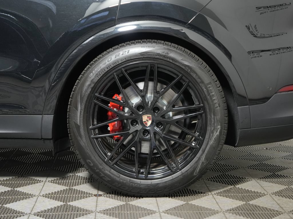 Certified 2026 Porsche Cayenne S w/ Premium Package Plus AWD/4WD image 14