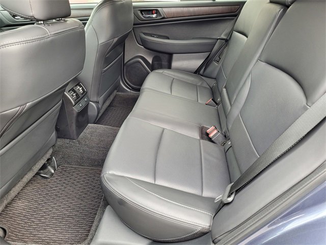 Used 2015 Subaru Outback 3.6R Limited image 18