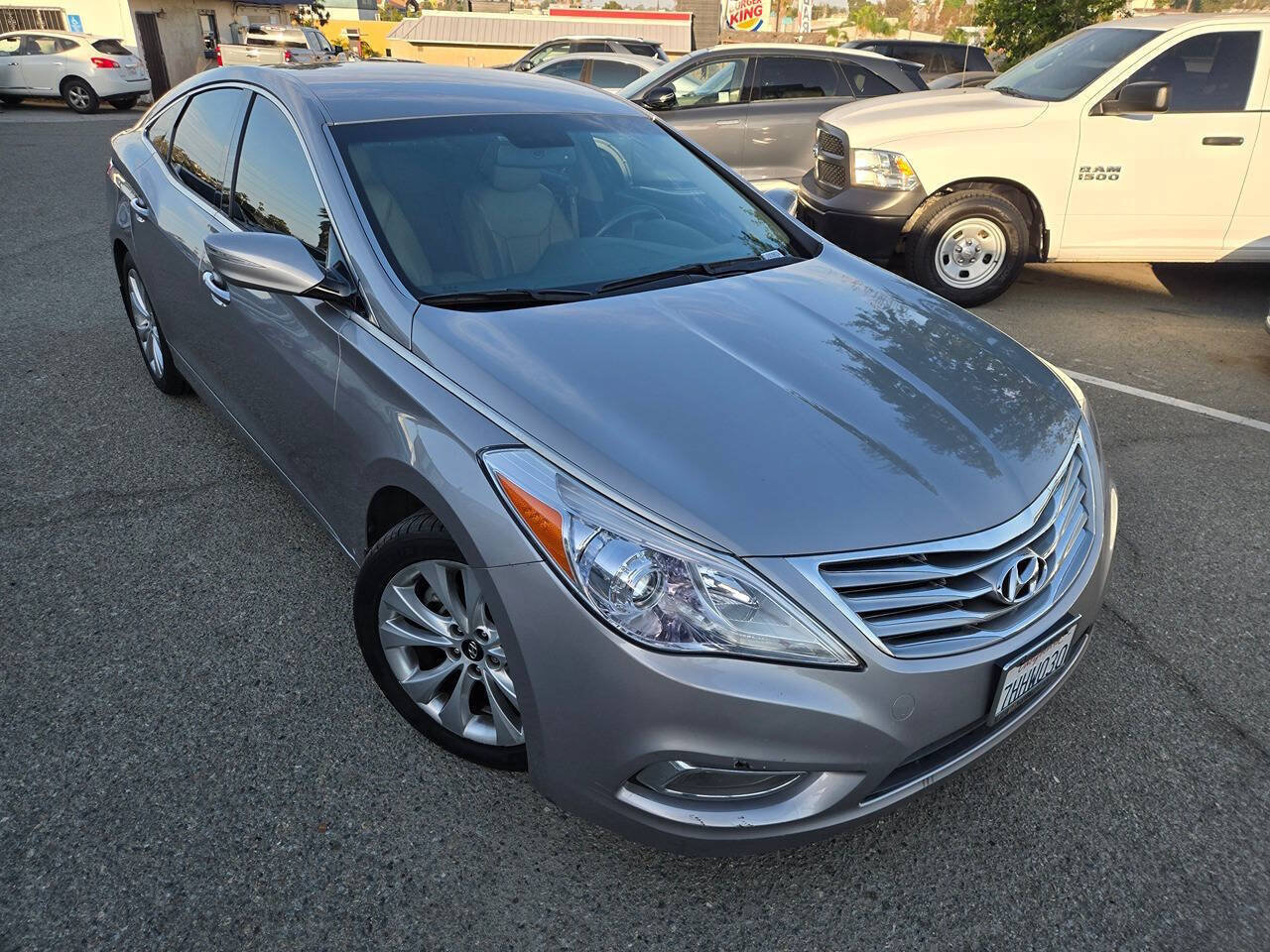 Used 2014 Hyundai Azera Limited FWD image 3