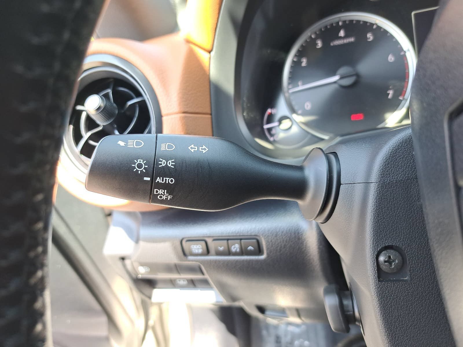 Used 2023 Lexus IS 300 w/ Premium Package RWD image 27