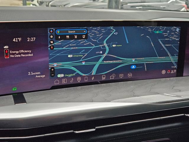 New 2025 Cadillac Escalade IQ Luxury 2 image 19