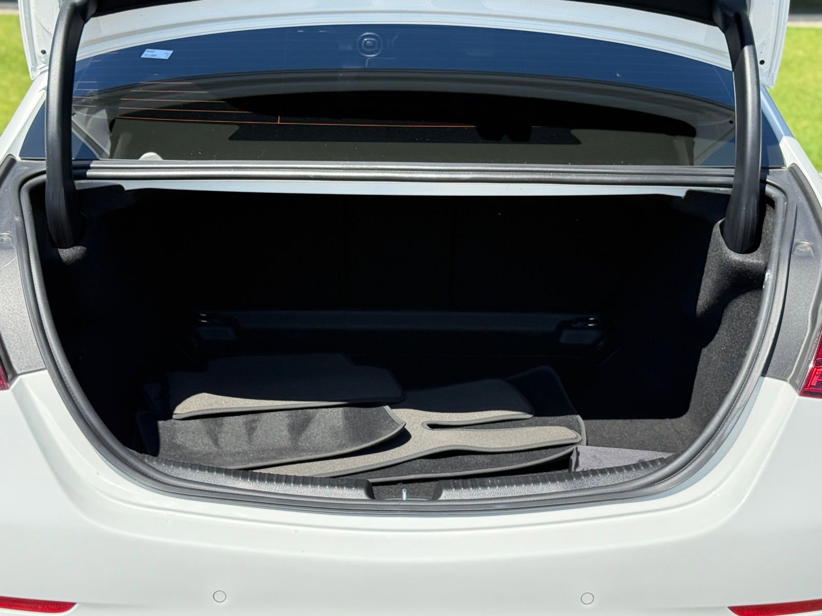 Used 2024 Mercedes-Benz C 300 Sedan image 17