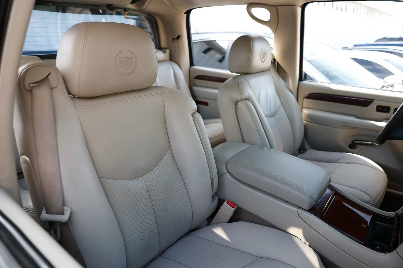 Used 2005 Cadillac Escalade EXT image 19