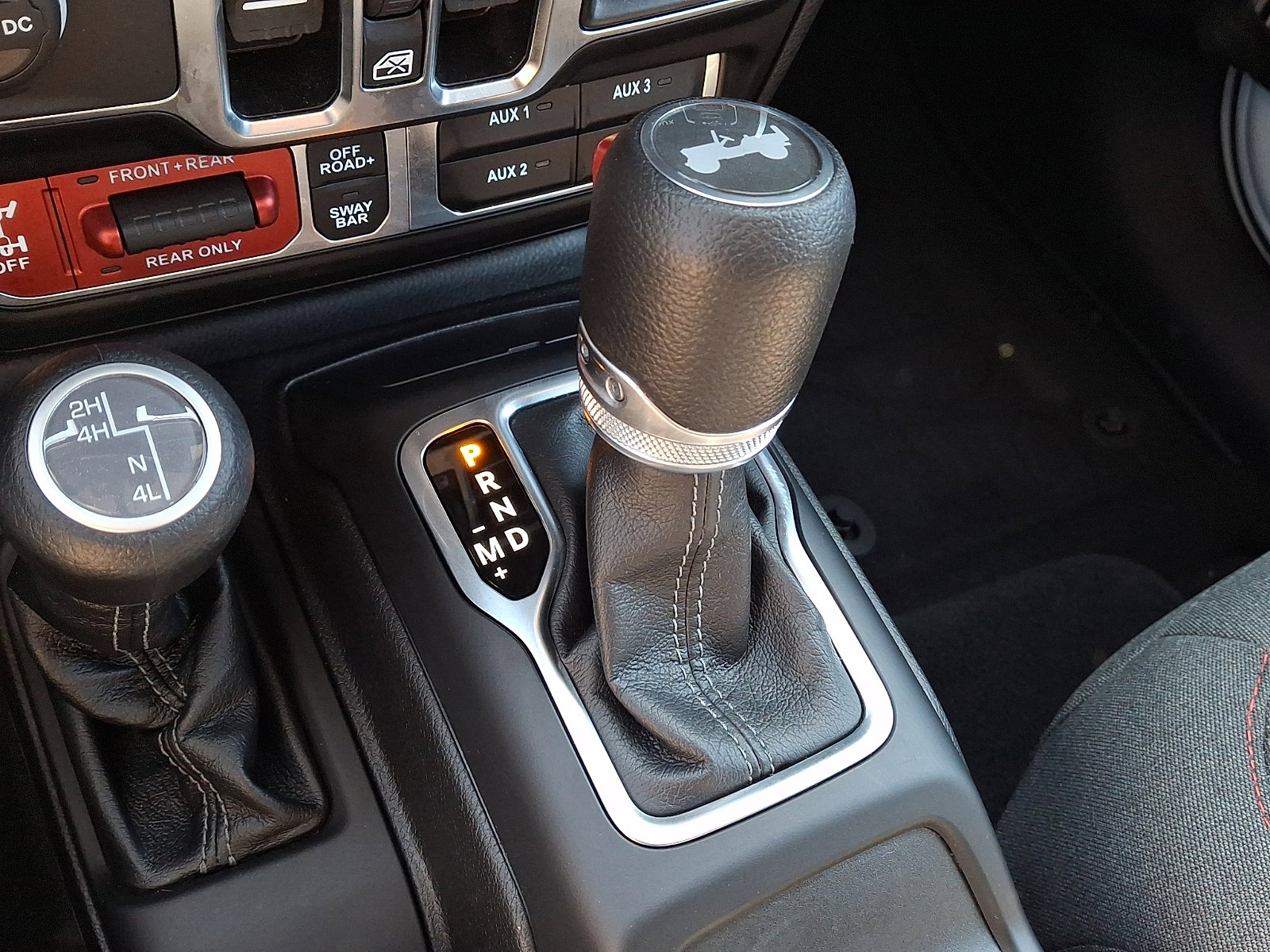 Used 2025 Jeep Wrangler Unlimited Rubicon image 14