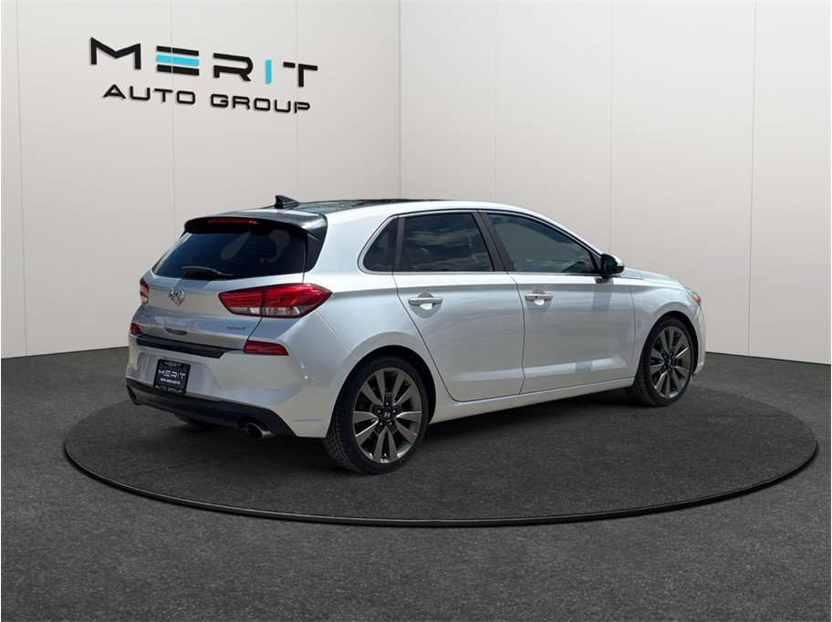 Used 2018 Hyundai Elantra GT Sport w/ Sport Tech Package 04 FWD image 9