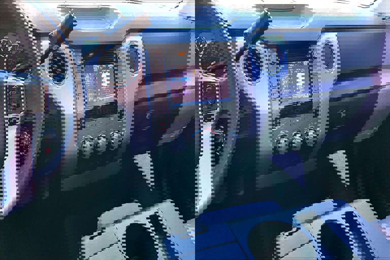 Used 2014 Toyota Tundra SR5 image 7