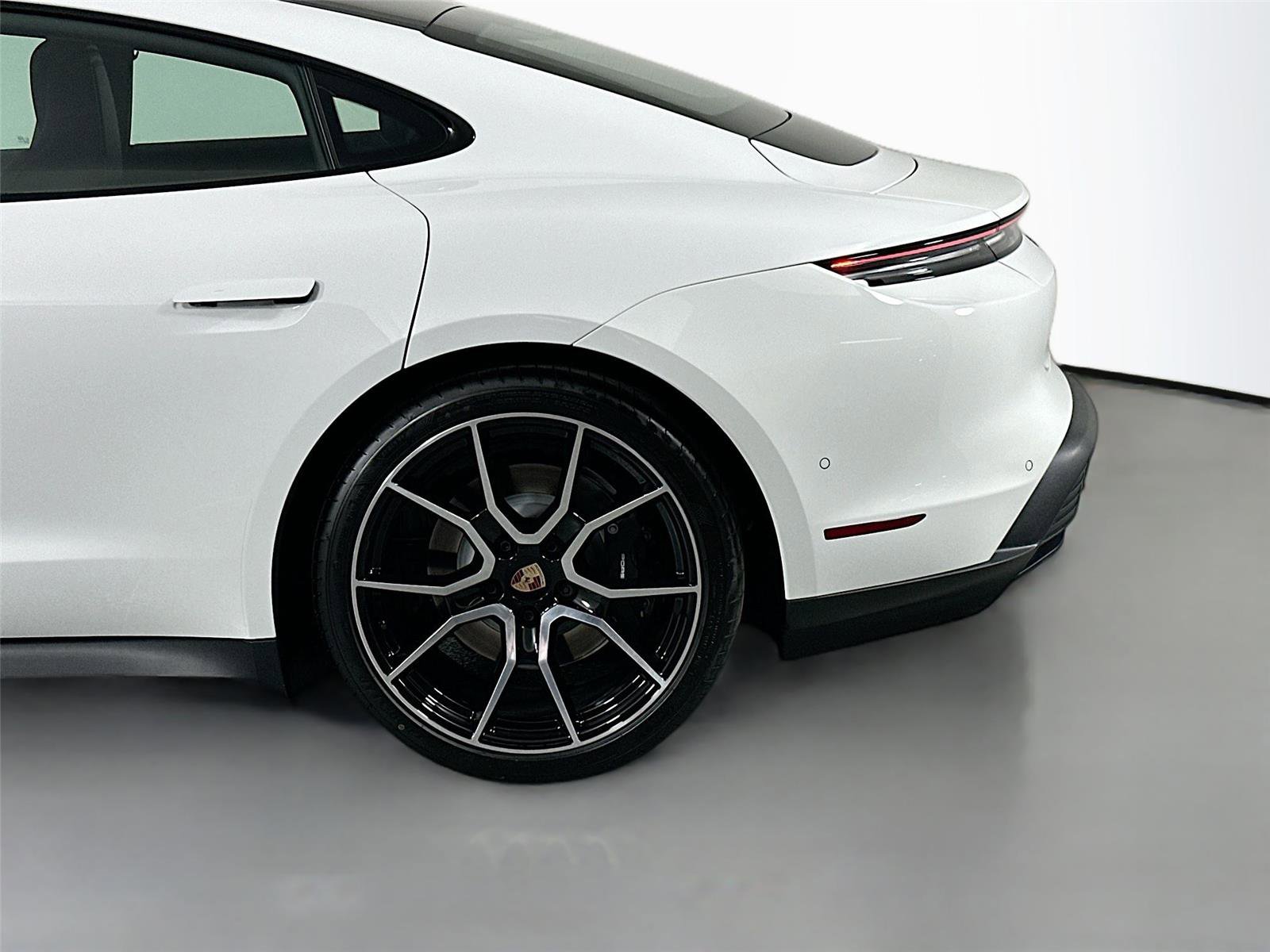 Certified 2025 Porsche Taycan AWD/4WD image 12