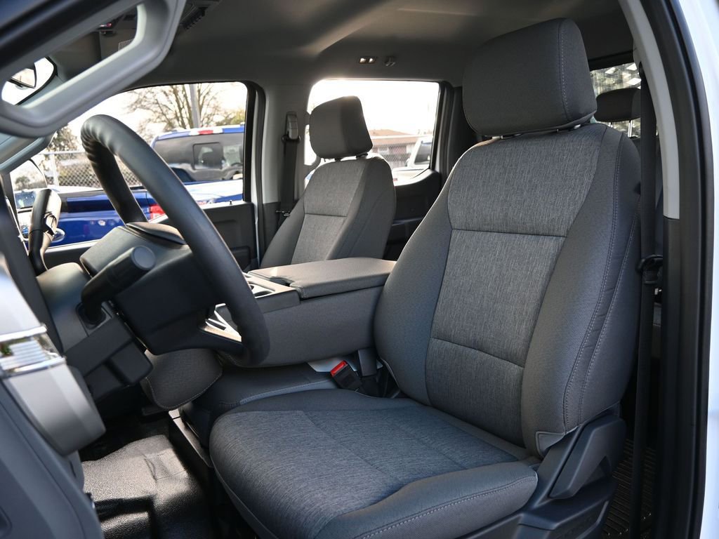 New 2026 Ford F550 4x4 Crew Cab image 20