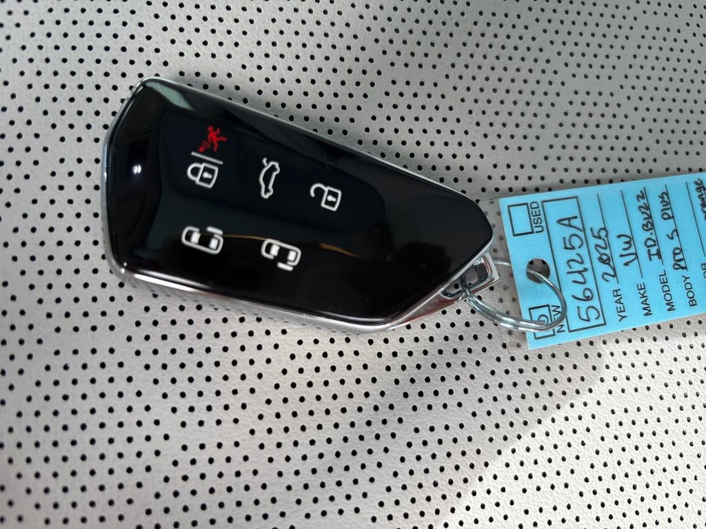 New 2025 Volkswagen ID. Buzz Pro S Plus AWD/4WD image 27