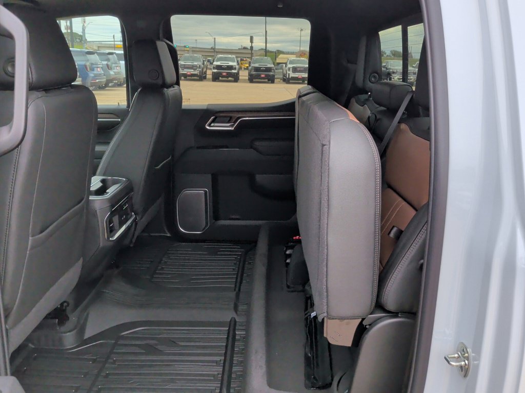 New 2026 Chevrolet Silverado 1500 High Country w/ Technology Package AWD/4WD image 40