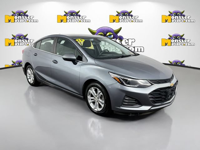 Used 2019 Chevrolet Cruze LT FWD image 3
