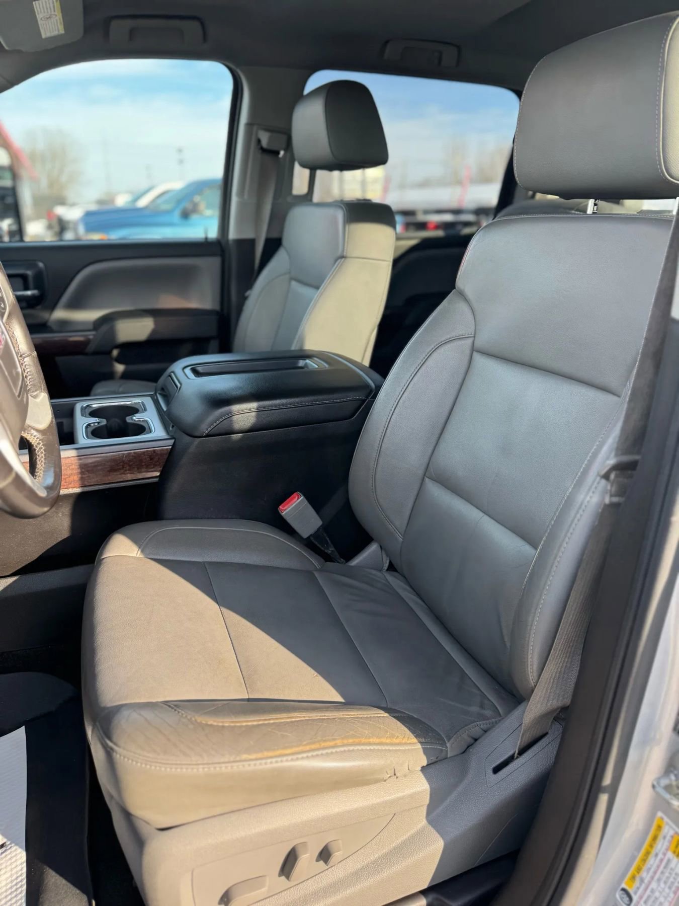 Used 2015 GMC Sierra 3500 SLT w/ Duramax Plus Package image 11