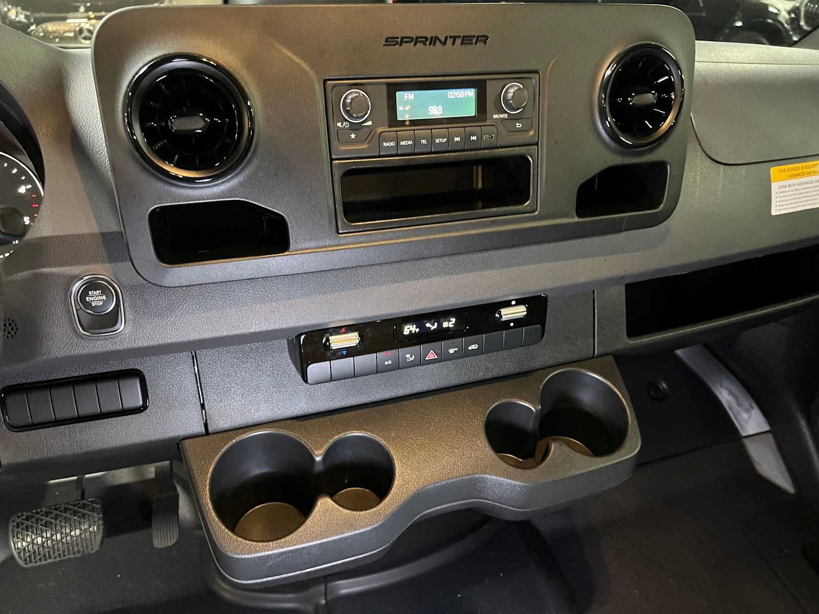 Used 2025 Mercedes-Benz Sprinter 2500 image 30