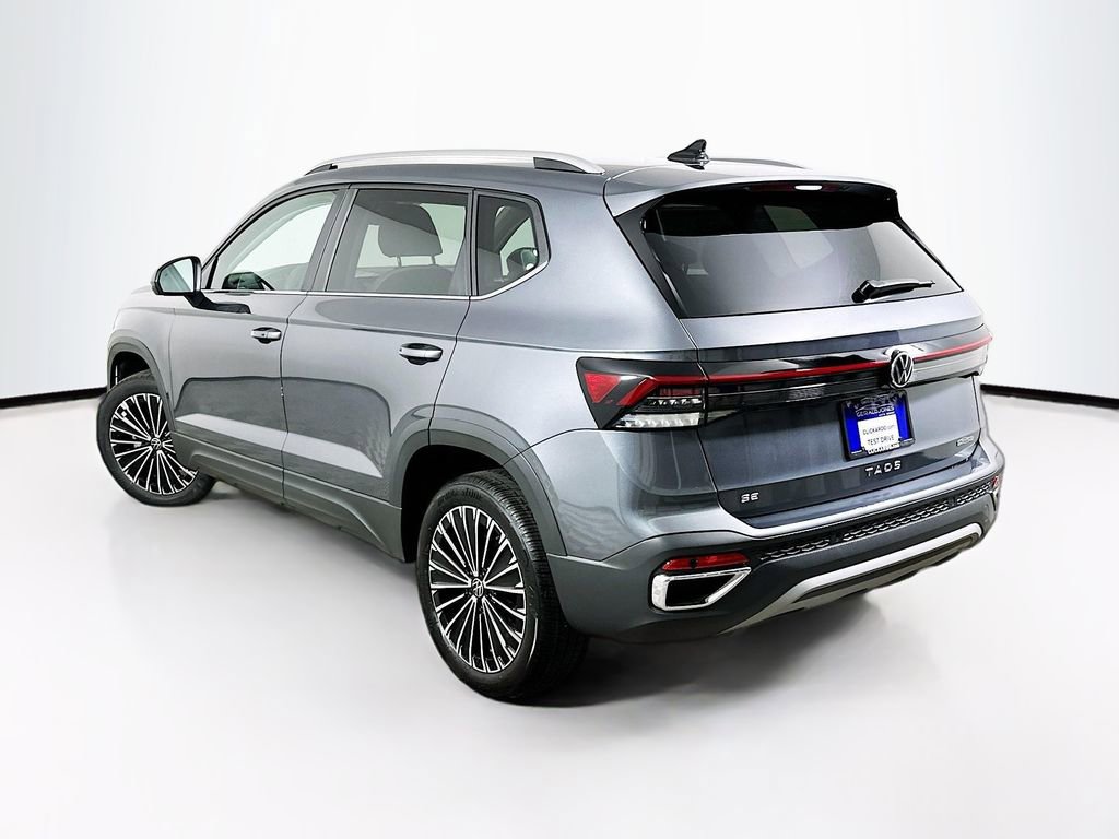 Used 2025 Volkswagen Taos SE FWD image 7
