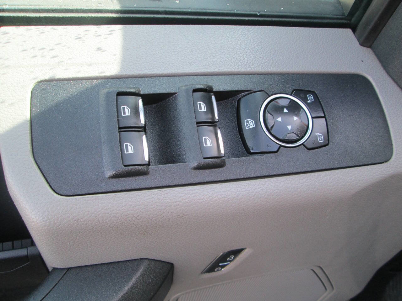 Used 2021 Ford F250 XL w/ Power Equipment Group image 8