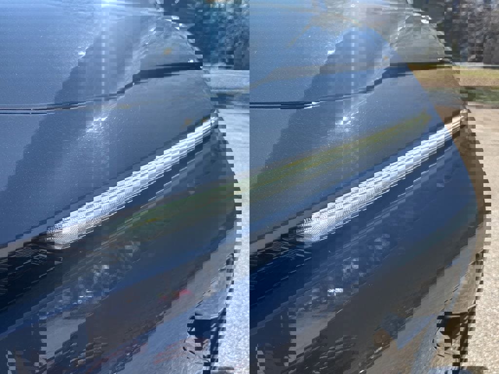 Used 2025 Toyota Crown Signia XLE image 4