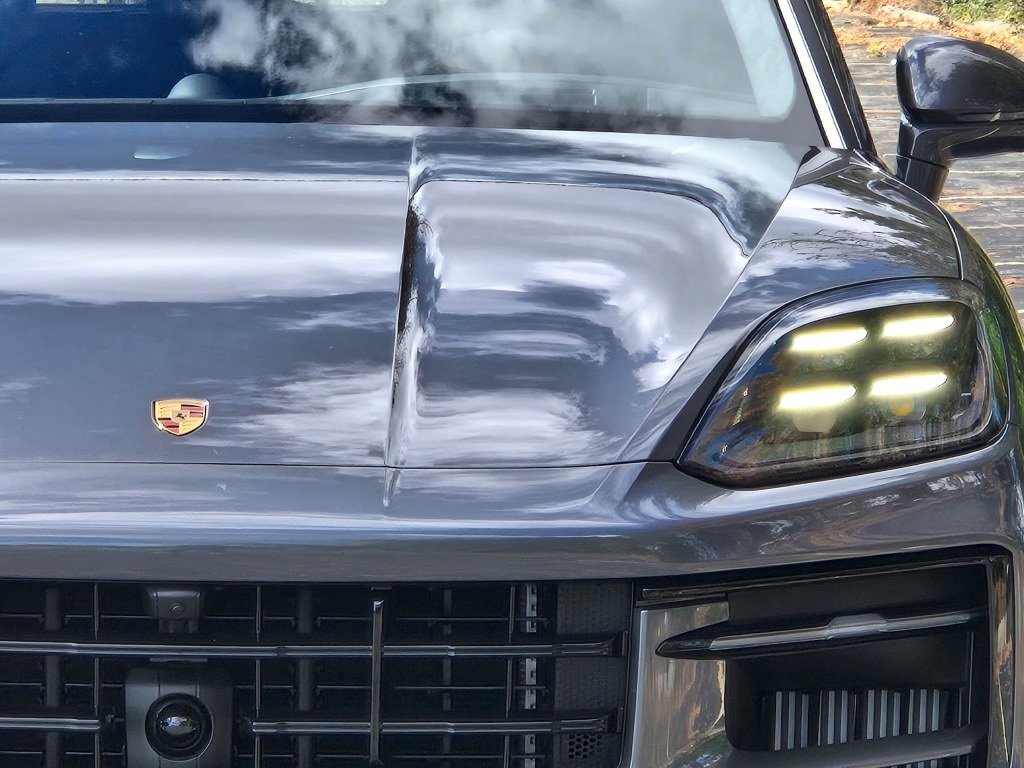 New 2026 Porsche Cayenne GTS image 11